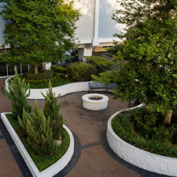 Garden Space at Memorial Towers Apartments, The Barvin Group, Houston, Texas